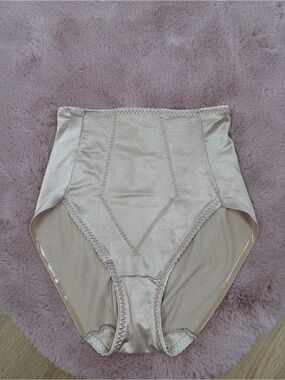 Naomi & Nicole High Waisted Shaper Panty L